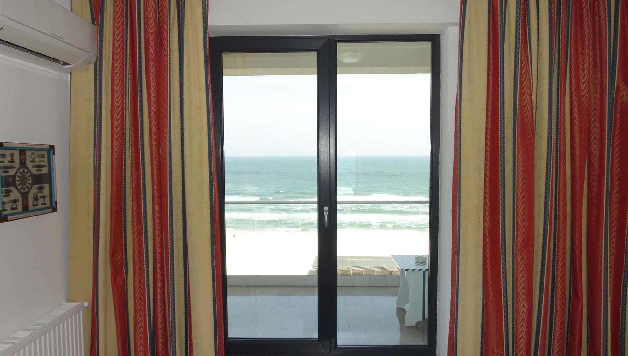 Bluemarina Apartamente Mamaia Exterior photo